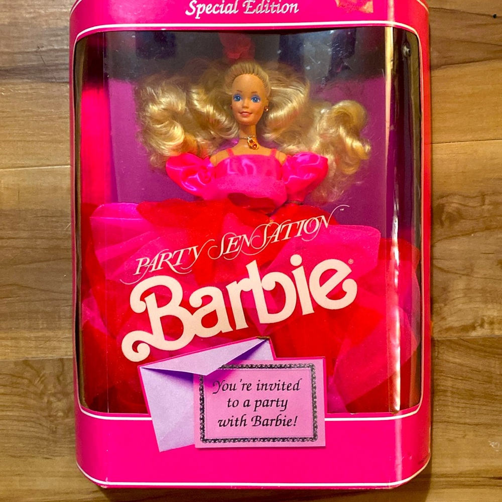 SOLD! 🎈Party Sensation Barbie 🎈Special Edition 🎈#9025 🎈1990 🎈NRFB 🎈Vintage 🎈